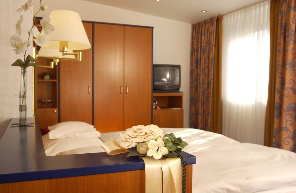 Hotel Spiegel Κολωνία Εξωτερικό φωτογραφία